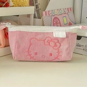 Pink Hello Kitty Cosmetic Bag- BRAND NEW!